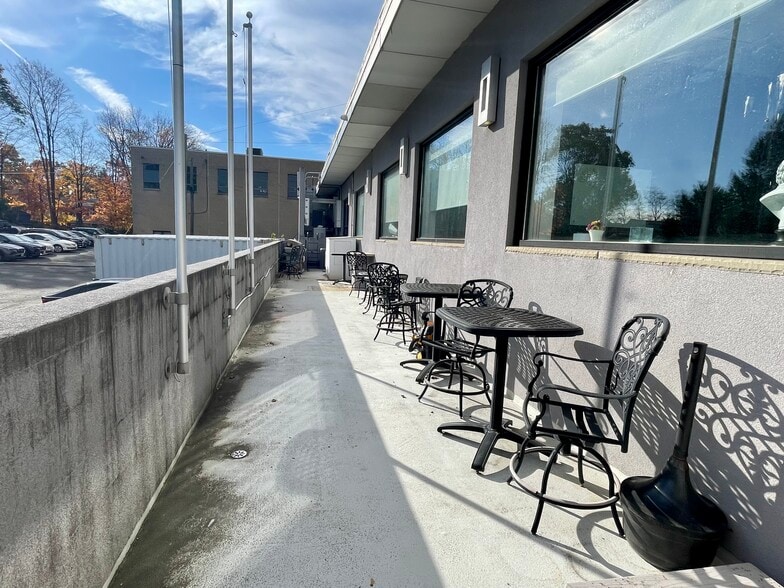 More Photos Of 18-00 Fair Lawn Ave, Fair Lawn Loft Creative Space For Lease