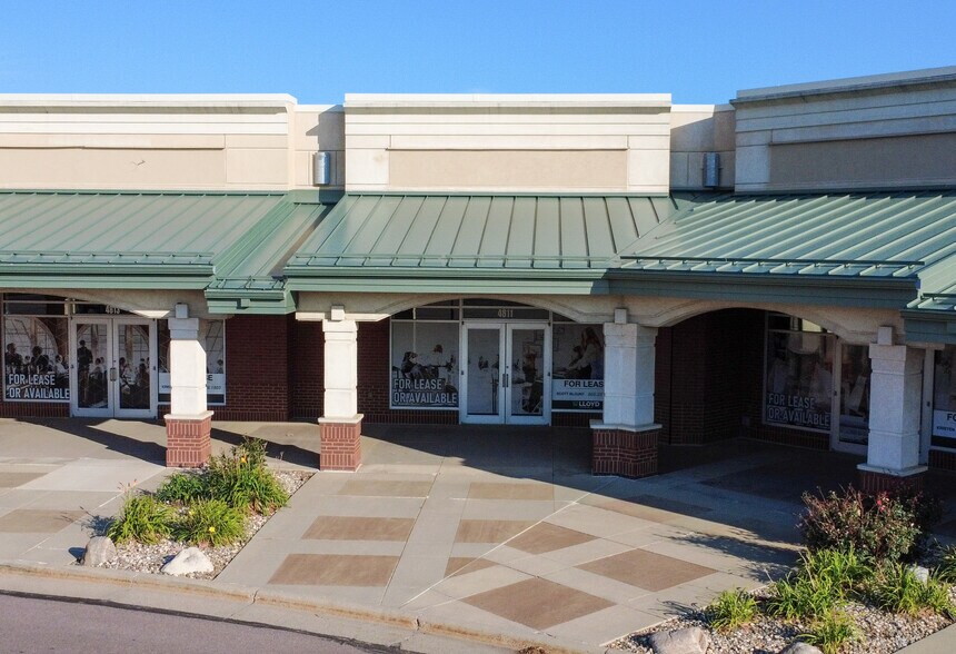 More Photos Of 4801-4831 S Louise Ave, Sioux Falls Freestanding For Lease