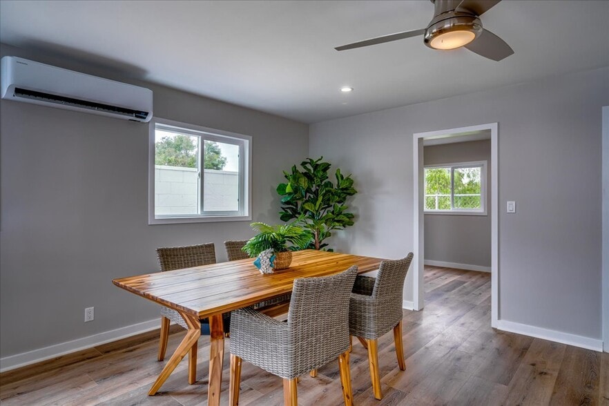 More Photos Of 323-325 Culver Blvd, Playa Del Rey Storefront Retail Residential For Sale