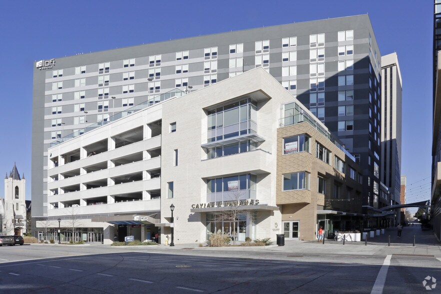 More Photos Of 100 W Washington St, Greenville Office For Lease