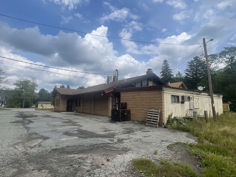 More Photos Of 732 Hamlin Hwy, Lake Ariel Restaurant For Sale