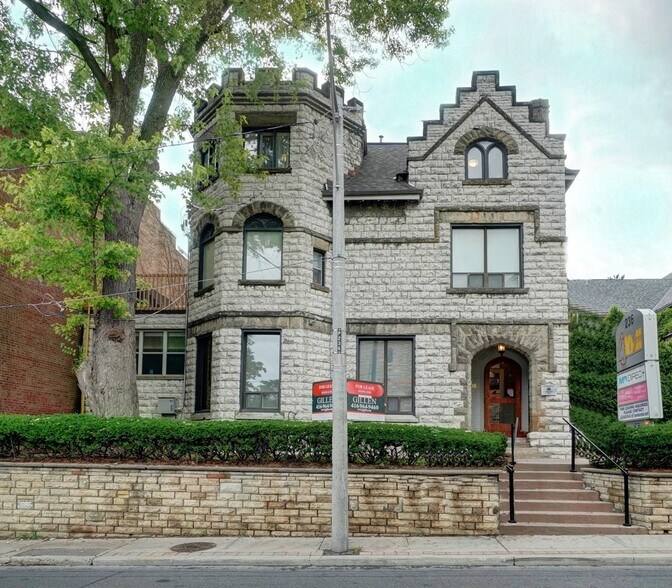 More Photos Of 236 Avenue Rd, Toronto Medical For Lease