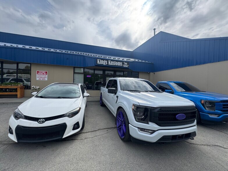 More Photos Of 7439 Old Seward Hwy, Anchorage Storefront Retail Office For Lease