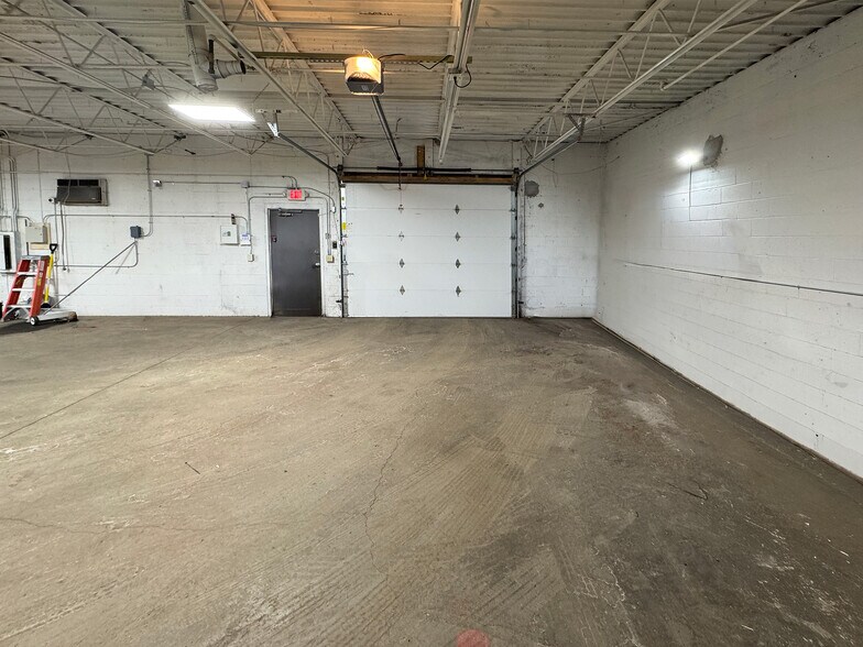 More Photos Of 1501 N Washington Ave, Minneapolis Warehouse For Sale