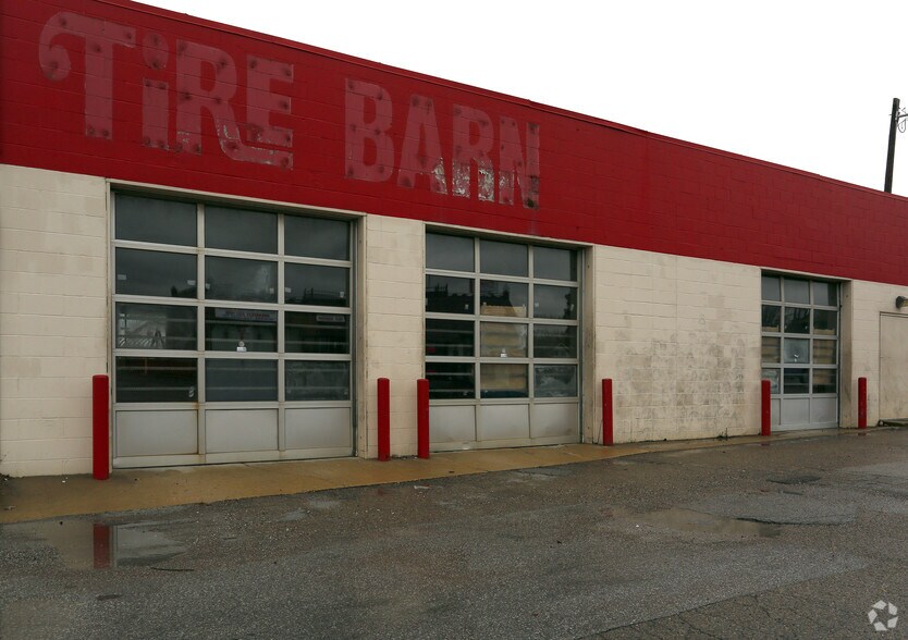 More Photos Of 1309 S High School Rd, Indianapolis Auto Repair For Sale