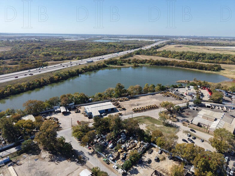 More Photos Of 6110 Chippewa Dr, Dallas Warehouse For Lease