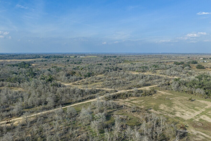 More Photos Of 1144 Treetop ln, Luling Land For Sale