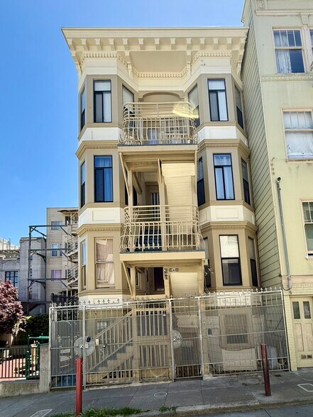 Primary Photo Of 39 John St, San Francisco Apartments For Sale
