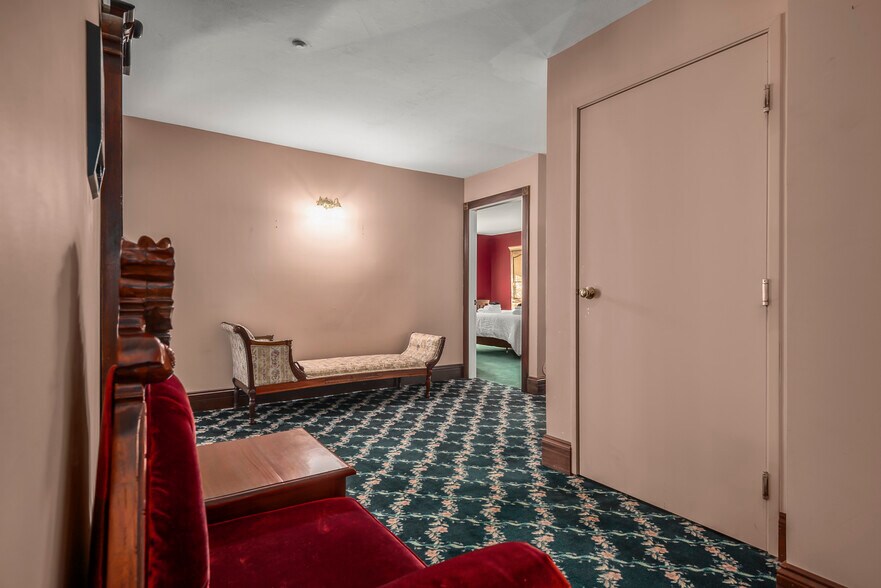More Photos Of 790 California 2, Wrightwood Specialty For Sale