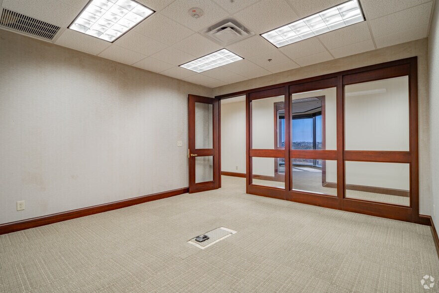 More Photos Of 745 E Mulberry Ave, San Antonio Office For Lease