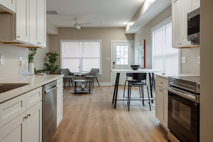 More Photos Of 3909 Winthrop Ave, Indianapolis Apartments For Sale