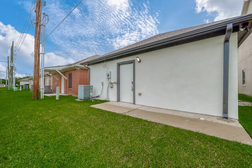 More Photos Of 21392 Provincial Blvd, Katy Medical For Lease