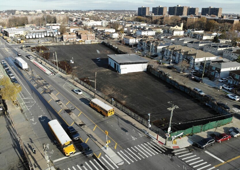 More Photos Of 651 Fountain Ave, Brooklyn Truck Terminal For Lease