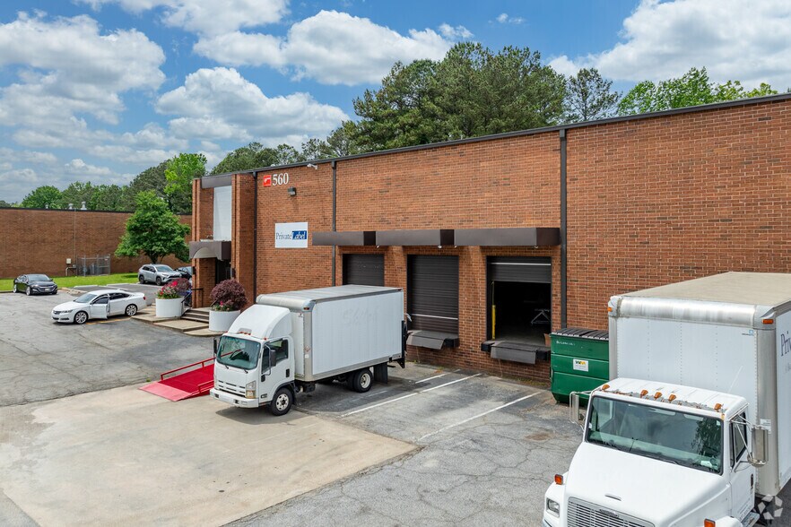 More Photos Of 560 Wharton Cir SW, Atlanta Manufacturing For Lease