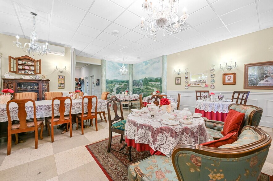 More Photos Of 143-145 W Grand Ave, Escondido Storefront Retail Residential For Sale