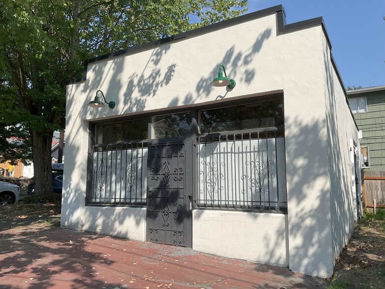 More Photos Of 2600 E Union St, Seattle Restaurant For Sale