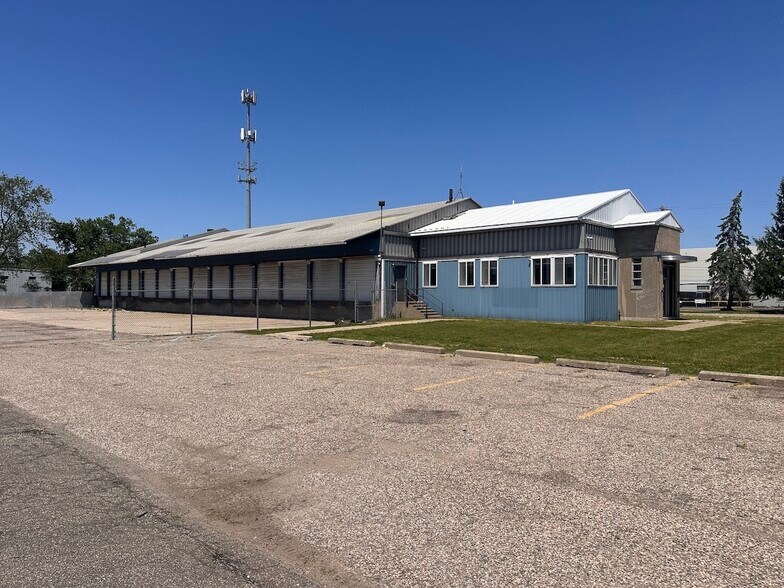 More Photos Of 2655 Buchanan Ave SW, Grand Rapids Truck Terminal For Lease
