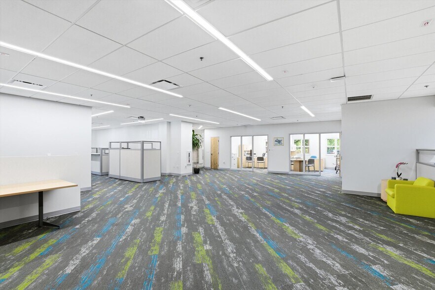 More Photos Of 15 Roszel Rd, West Windsor Office For Sale