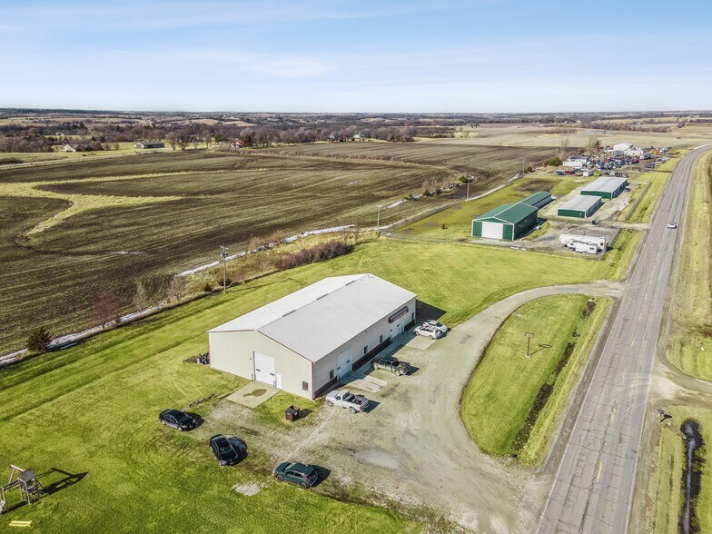 More Photos Of 2326 N Main St, Osceola Auto Repair For Sale