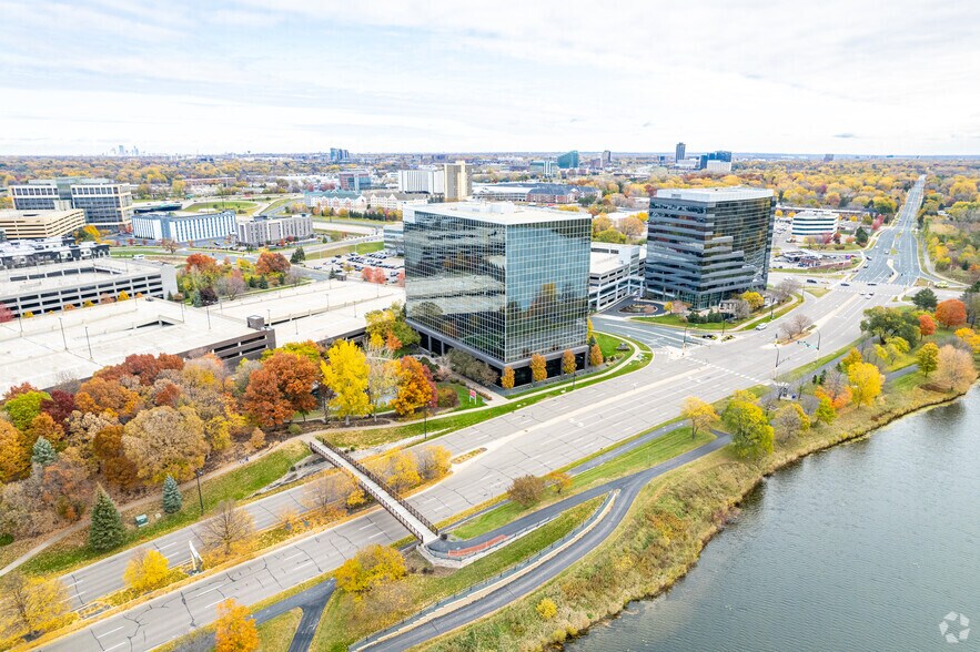 More Photos Of 8000-8500 Normandale Lake Blvd, Bloomington Unknown For Lease