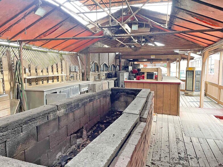 More Photos Of 596-602 Hamlin Hwy, Hamlin Restaurant For Sale