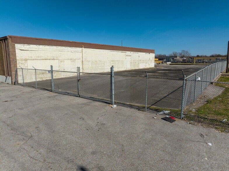 More Photos Of 653-655 Corrine Ave, Memphis Distribution For Lease