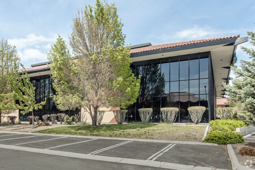 More Photos Of 5370 Kietzke Ln, Reno Office For Lease