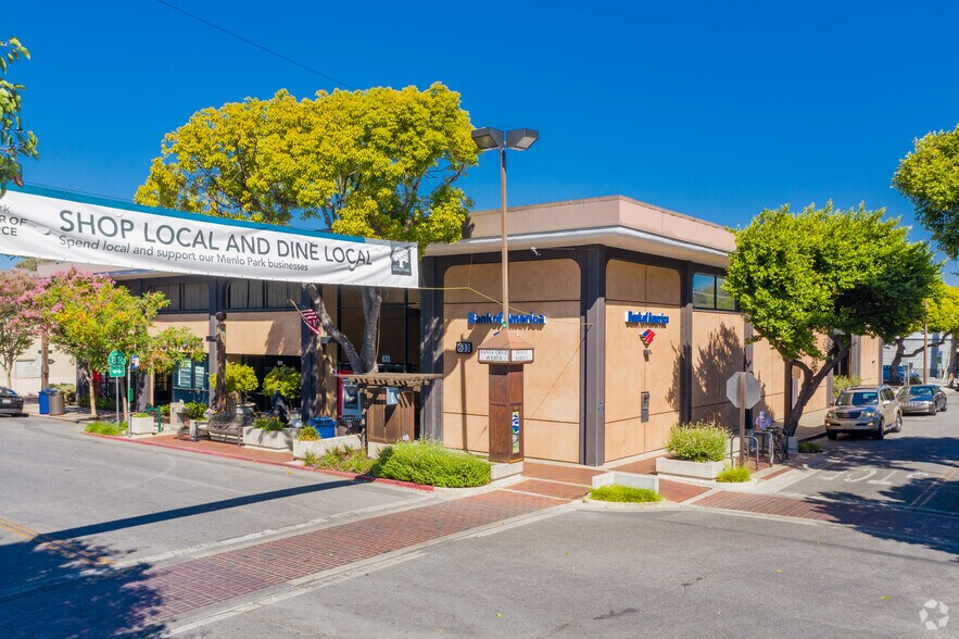 Primary Photo Of 611-623 Santa Cruz Ave, Menlo Park Office Residential For Lease