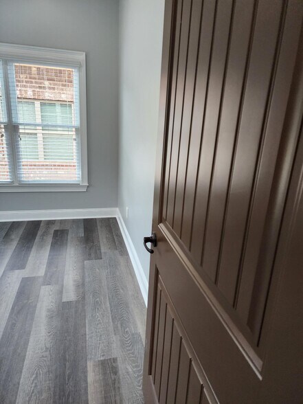 More Photos Of 1670 McKendree Church Rd, Lawrenceville Medical For Lease