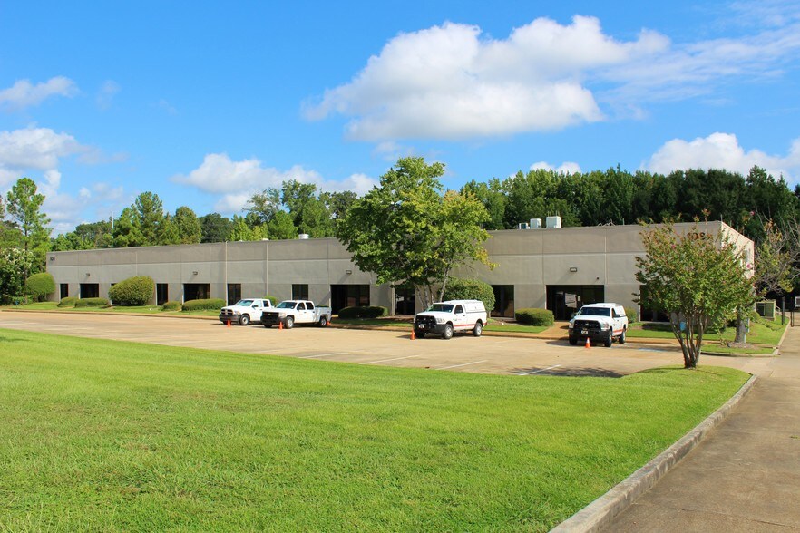 Primary Photo Of 108 Business Park Dr, Ridgeland Office For Lease