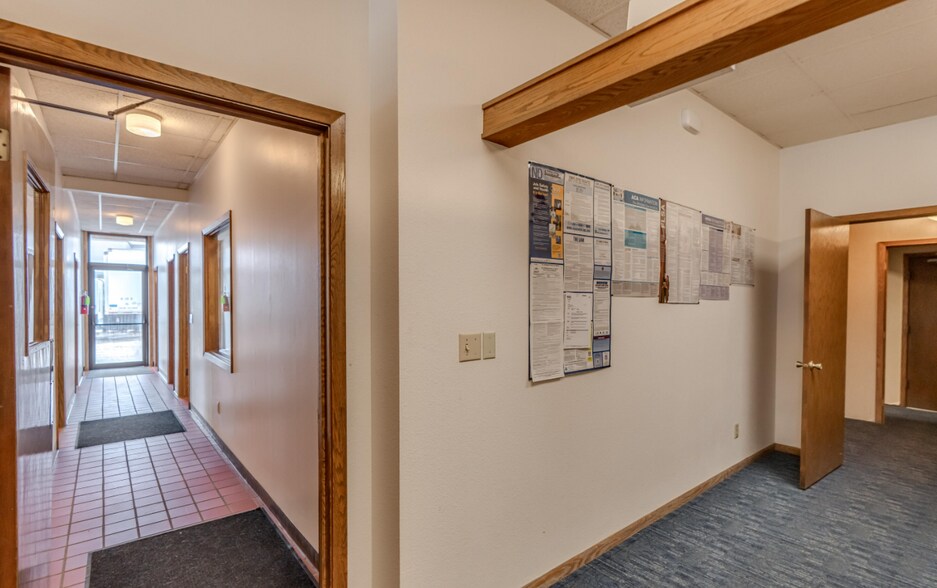 More Photos Of 1100 Basin Ave, Bismarck Flex For Sale