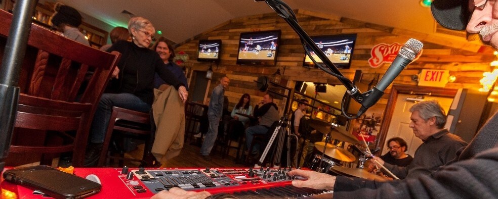 More Photos Of 1441 S West End Blvd, Quakertown Restaurant For Sale