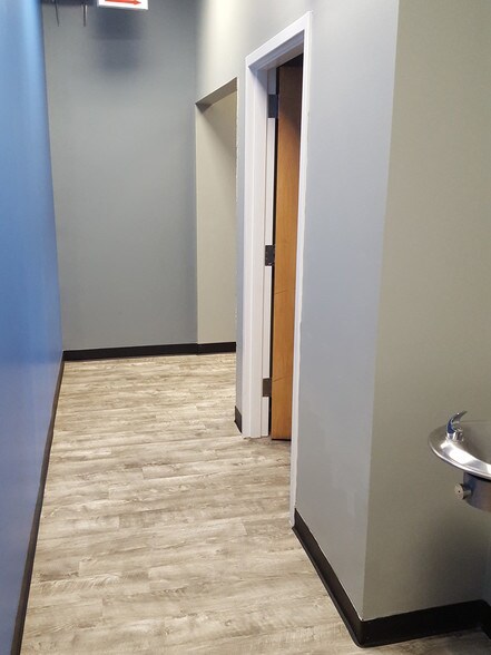 More Photos Of 3855 N Cicero Ave, Chicago Storefront Retail Office For Lease