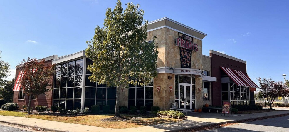 Primary Photo Of 1105 E Oak St, Conway Restaurant For Sale