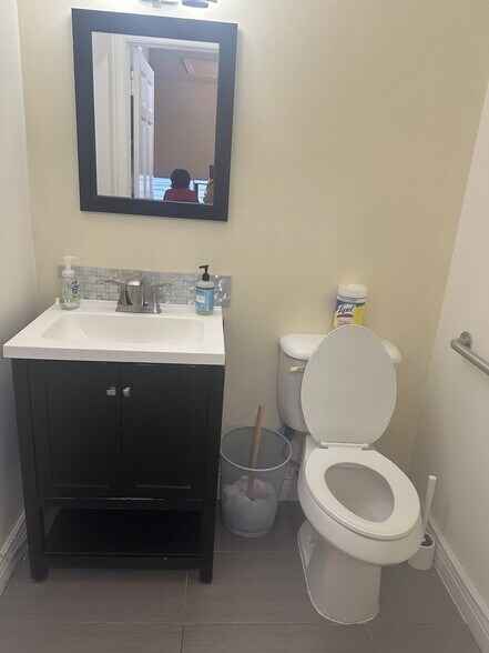 More Photos Of 6971 N Federal Hwy, Boca Raton Medical For Sale