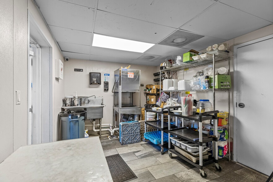 More Photos Of 502-504 Lucerne Ave, Lake Worth Restaurant For Lease