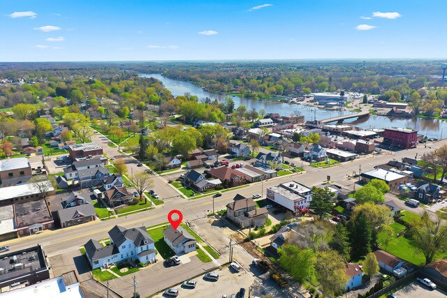 More Photos Of 3425 W Elm St, McHenry Office For Sale