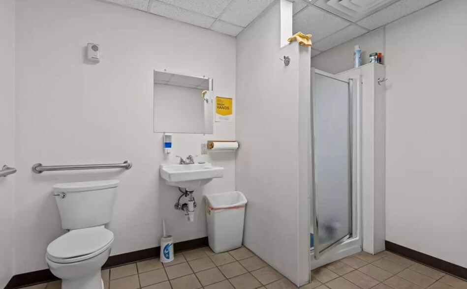 More Photos Of 212 Idaho St, Farrell Manufacturing For Sale