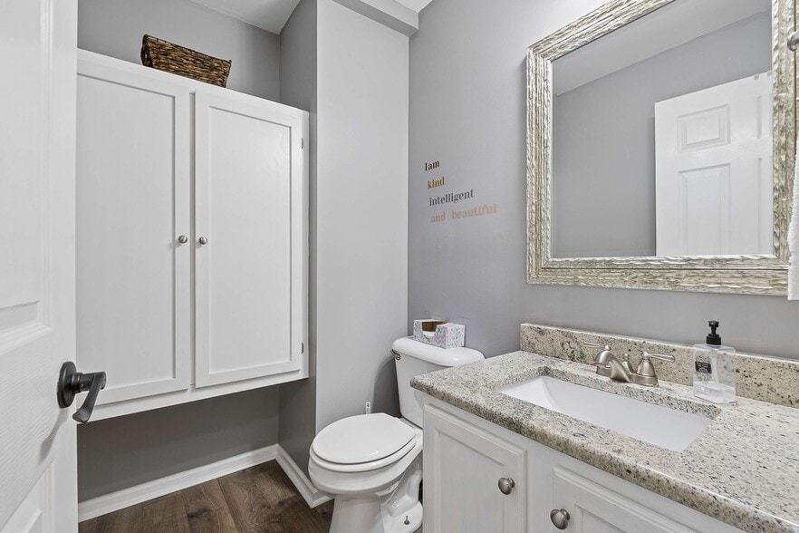 More Photos Of 2818 Azalea Pl, Nashville Office Residential For Sale