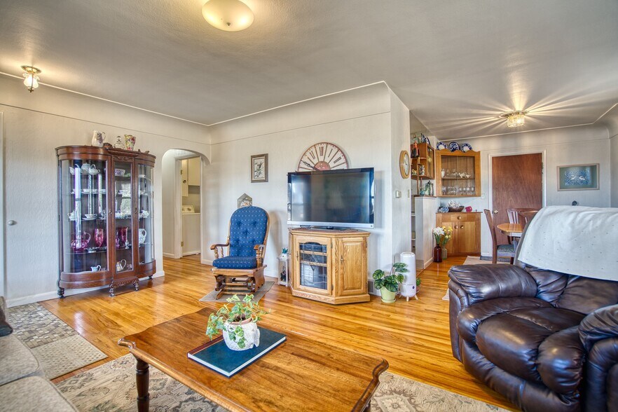 More Photos Of 3221 E Mulberry St, Fort Collins Freestanding For Sale