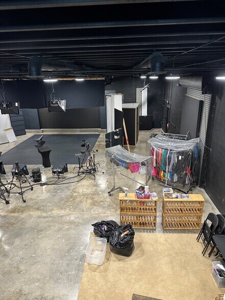 More Photos Of 3055-3075 SW 28th St, Miami Warehouse For Sale