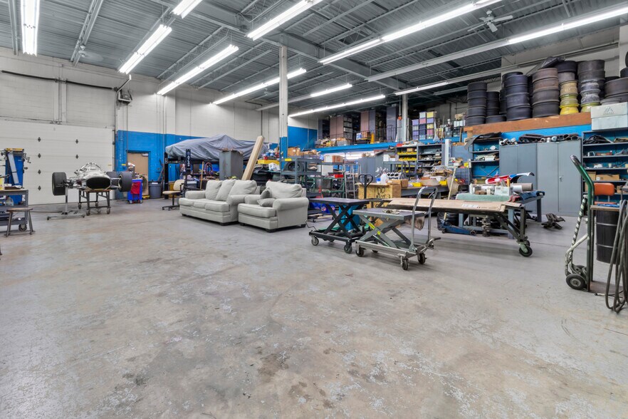 More Photos Of 1805 W 15th St, Indianapolis Warehouse For Sale