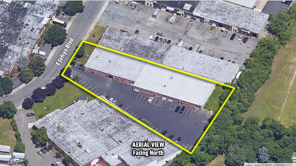 More Photos Of 66 E Jefryn Blvd, Deer Park Manufacturing For Lease