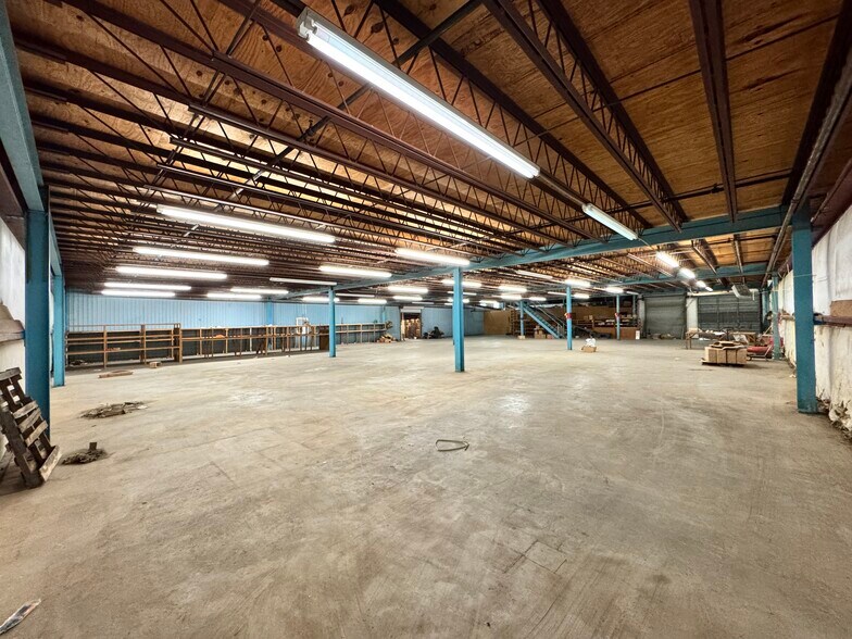 More Photos Of 8769 Dayton Pike, Soddy Daisy Warehouse For Sale