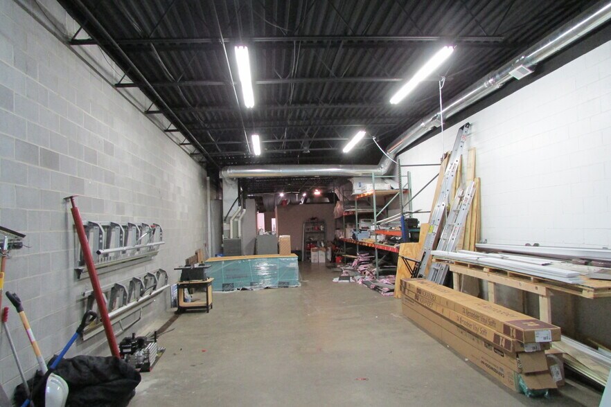 More Photos Of 7464-7472 Tyler Blvd, Mentor Flex For Lease