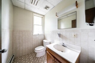 More Photos Of 134 S Farview Ave, Paramus Bank For Lease