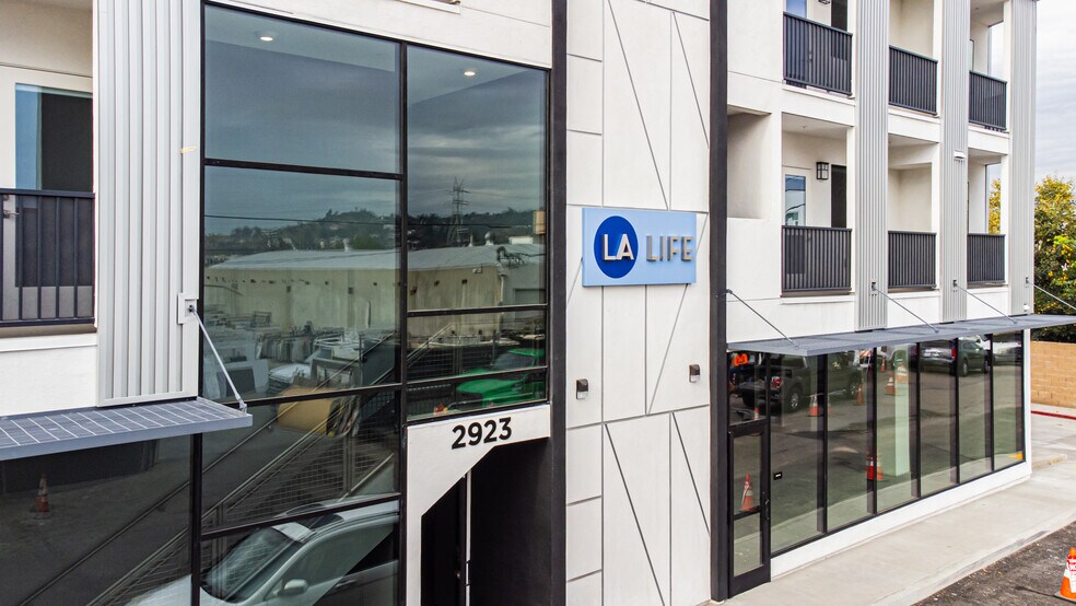 More Photos Of 2923-2927 N Allesandro St, Los Angeles Apartments For Lease