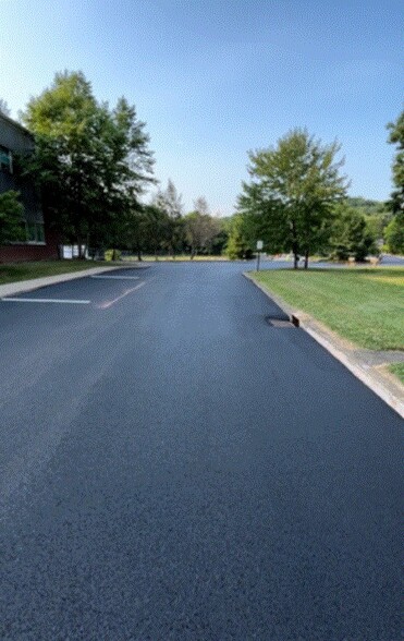 More Photos Of 1 Kiski Ave, Leechburg Office For Sale