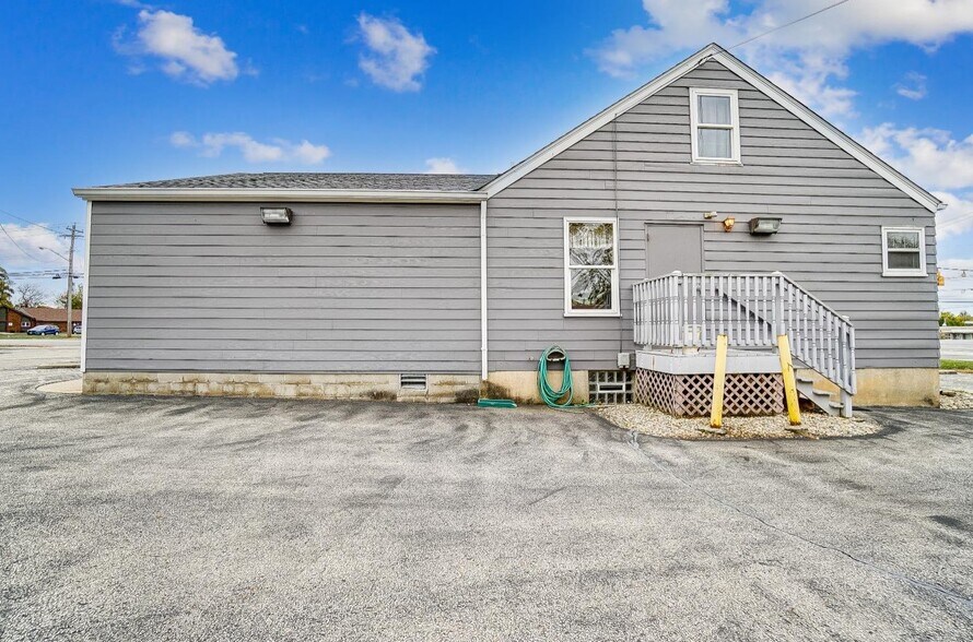 More Photos Of 5160 Winton Rd, Fairfield Freestanding For Sale