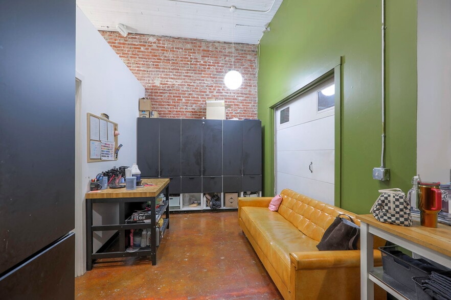 More Photos Of 120-122 W 5th St, Kansas City Storefront Retail Residential For Sale